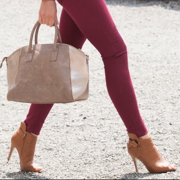 Gorgeous Periera Suede Peep Toe Heel Booties ♥️ - Picture 8 of 13